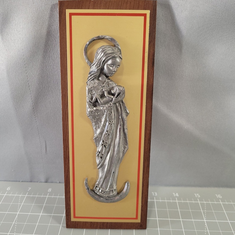 Peltro‎ Wall Plaque Religious Silver Madonna Child Hand Chiseled Italy Pewter